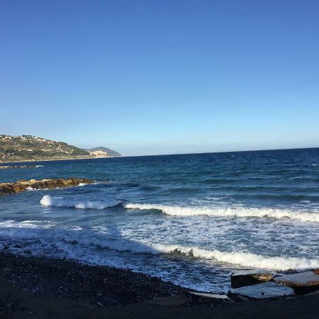 Ferienwohnung Casa Di Rosa San Lorenzo al Mare Exterior foto